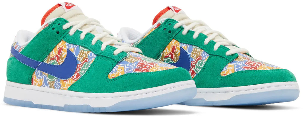 Nike Dunk Low Foam Finger - New