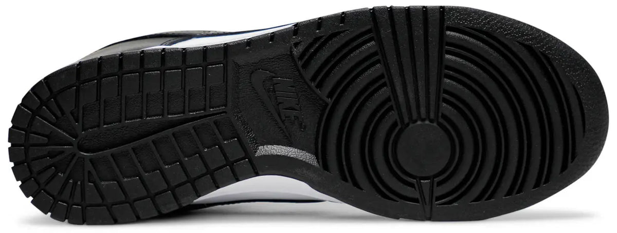 Nike Dunk Low Panda - New