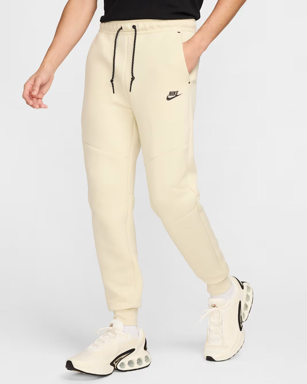 Nike Tech Fleece Joggers Light Khaki/Black - New
