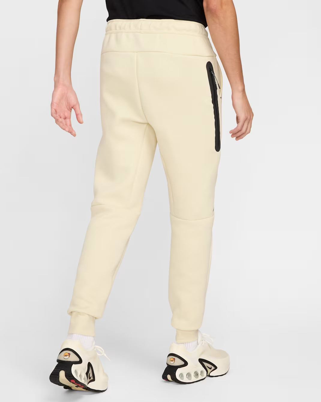 Nike Tech Fleece Joggers Light Khaki/Black - New